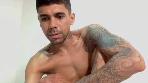 Snapshot of allanbarreto chatting on March 2026 03:03:02 PM Allan online show from March 2026 03:03:02 PM