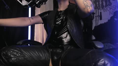 Snapshot of allanhurtss chatting on December 2024 09:15:02 PM online show from December 2024 09:15:02 PM