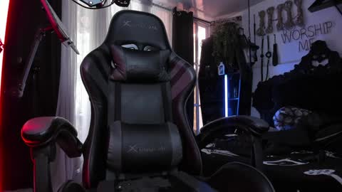 Snapshot of allanhurtss chatting on January 2025 06:23:01 PM online show from January 2025 06:23:01 PM