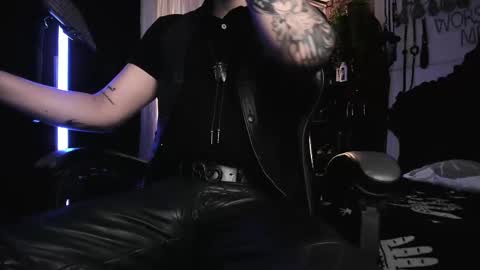 Snapshot of allanhurtss chatting on February 2025 06:44:01 PM online show from February 2025 06:44:01 PM