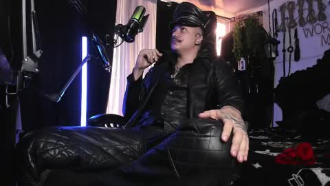 Snapshot of allanhurtss chatting on February 2025 06:40:01 PM online show from February 2025 06:40:01 PM