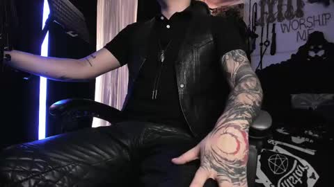 Snapshot of allanhurtss chatting on February 2025 06:10:02 PM online show from February 2025 06:10:02 PM