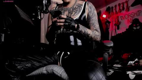 Snapshot of allanhurtss chatting on September 2025 05:45:01 PM online show from September 2025 05:45:01 PM