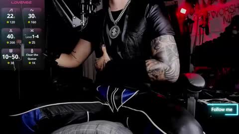 Snapshot of allanhurtss chatting on October 2025 11:02:02 PM online show from October 2025 11:02:02 PM