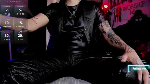 Snapshot of allanhurtss chatting on October 2025 05:03:01 PM online show from October 2025 05:03:01 PM