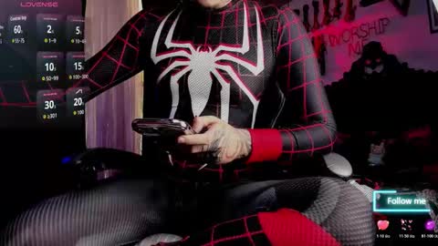 Snapshot of allanhurtss chatting on October 2025 05:25:01 PM online show from October 2025 05:25:01 PM