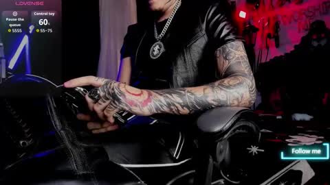 Snapshot of allanhurtss chatting on October 2025 07:36:02 PM online show from October 2025 07:36:02 PM