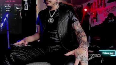 Snapshot of allanhurtss chatting on November 2025 06:21:01 PM online show from November 2025 06:21:01 PM