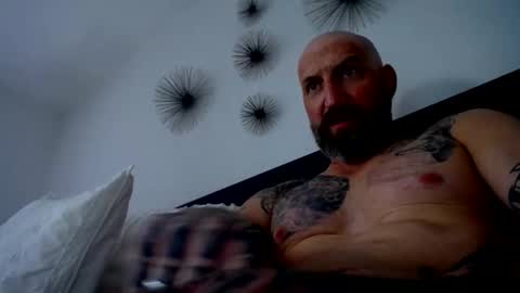 allaroundamazing13 online show from December 2025 11:57:02 PM