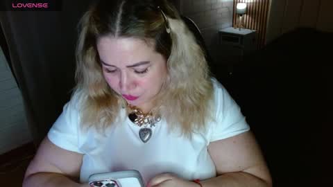 Snapshot of allegra_ferragamo chatting on April 2026 12:21:02 AM Ale online show from April 2026 12:21:02 AM