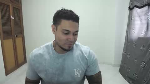 Snapshot of allen_ferrer10 chatting on January 2026 04:00:01 PM allen_ferrer10 online show from January 2026 04:00:01 PM