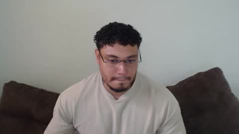 Snapshot of allen_ferrer10 chatting on April 2026 02:39:01 PM allen_ferrer10 online show from April 2026 02:39:01 PM