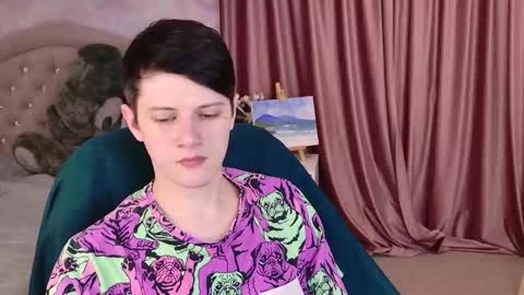 allert_ online show from November 2025 09:25:02 PM