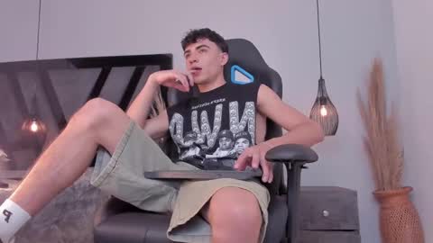 Snapshot of allexserrano chatting on September 2025 11:53:01 PM Allex online show from September 2025 11:53:01 PM