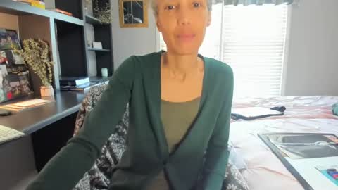 wishlist on bio online show from January 2025 05:59:02 PM