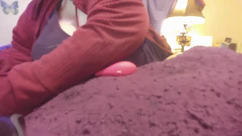 Alli Kat online show from December 2024 02:00:02 PM