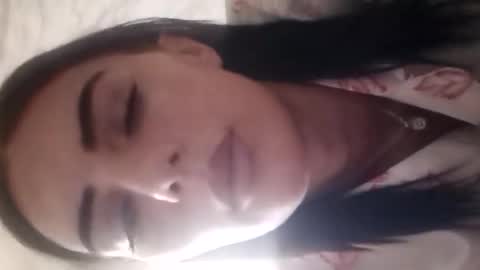 Snapshot of allia_emmie chatting on October 2025 02:47:01 PM Emmie online show from October 2025 02:47:01 PM