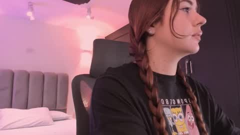 Snapshot of allicelover chatting on November 2025 11:53:01 AM ALLICE online show from November 2025 11:53:01 AM