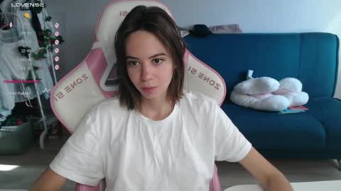 Snapshot of allie_hazie chatting on August 2026 12:57:02 AM alice online show from August 2026 12:57:02 AM
