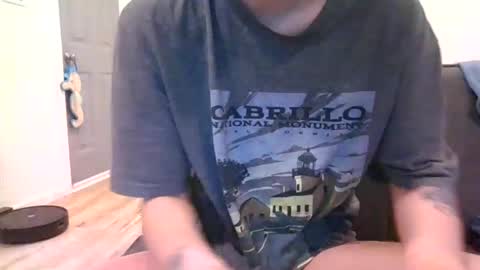Snapshot of alliebearx chatting on January 2025 06:37:02 PM alliebearx online show from January 2025 06:37:02 PM