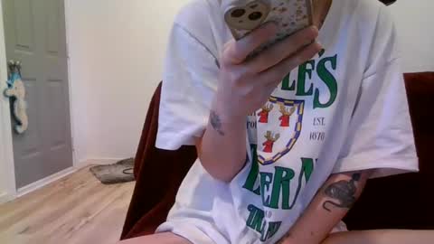 Snapshot of alliebearx chatting on January 2025 04:46:01 PM alliebearx online show from January 2025 04:46:01 PM