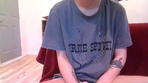 Snapshot of alliebearx chatting on January 2025 11:22:01 PM alliebearx online show from January 2025 11:22:01 PM