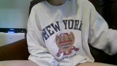 alliebearx online show from March 2026 04:23:01 PM
