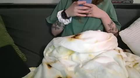 alliebearx online show from May 2026 05:01:02 AM