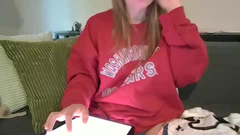 alliebearx online show from May 2026 01:49:02 PM