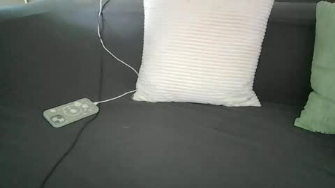 alliebearx online show from June 2026 08:41:02 PM