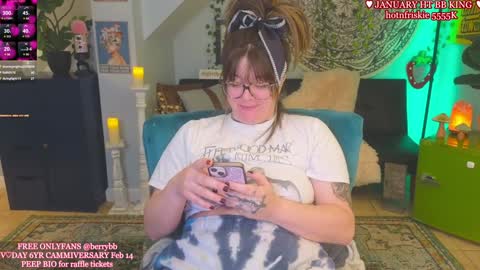 Snapshot of allieberrybb chatting on January 2025 08:18:02 AM bb online show from January 2025 08:18:02 AM
