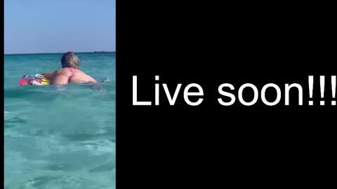 Snapshot of alliesynns chatting on September 2025 04:45:01 AM Allie online show from September 2025 04:45:01 AM