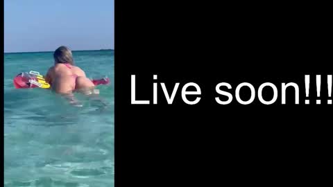 Snapshot of alliesynns chatting on October 2025 04:20:02 AM Allie online show from October 2025 04:20:02 AM