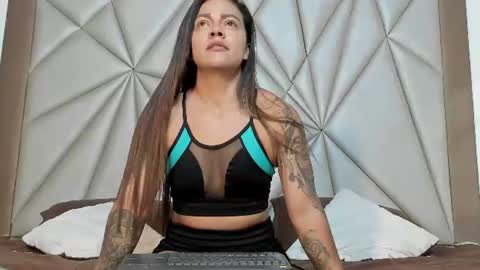 Snapshot of allison_owenns chatting on July 2026 03:44:02 AM Allison Owenns online show from July 2026 03:44:02 AM