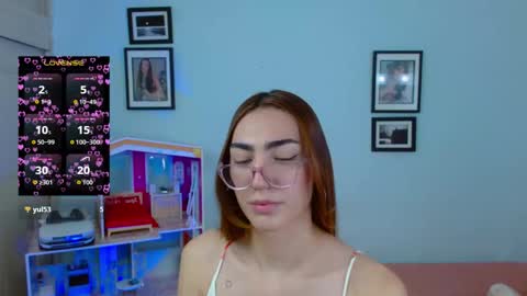 Snapshot of allisonblossom chatting on January 2026 06:43:02 PM online show from January 2026 06:43:02 PM