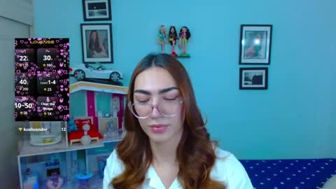 Snapshot of allisonblossom chatting on March 2026 07:43:02 PM online show from March 2026 07:43:02 PM