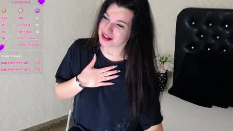 Snapshot of allisonn223 chatting on January 2025 09:02:01 PM Deea online show from January 2025 09:02:01 PM