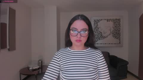 Snapshot of allisonrogersx chatting on December 2024 08:25:02 PM Allison Rogers online show from December 2024 08:25:02 PM