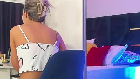 AllisonSweetie online show from August 2026 09:41:02 AM