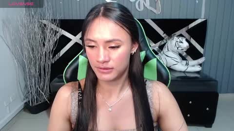 Snapshot of allisson_a chatting on January 2025 06:42:01 AM Allisson online show from January 2025 06:42:01 AM