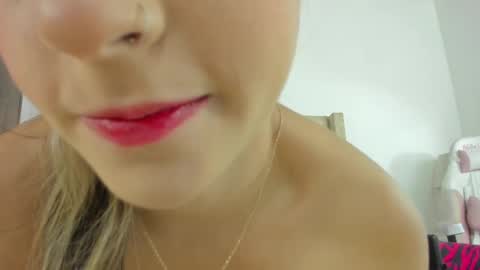 Snapshot of allisson_m chatting on March 2025 12:09:02 PM allisson online show from March 2025 12:09:02 PM