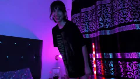 Snapshot of allisson_rose chatting on March 2025 06:21:01 AM Alli online show from March 2025 06:21:01 AM