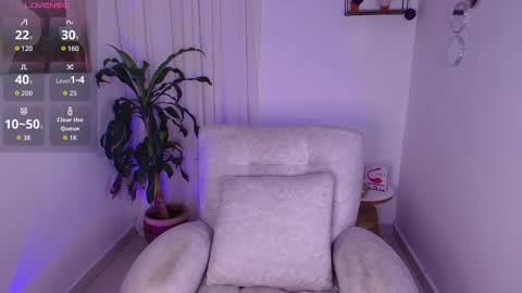 Snapshot of allisxxnn_fox chatting on March 2026 04:41:01 AM Allisxn Fox online show from March 2026 04:41:01 AM