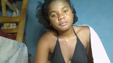 Snapshot of allizida01 chatting on November 2025 02:11:02 AM allizida01 online show from November 2025 02:11:02 AM