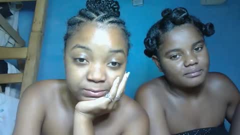 Snapshot of allizida01 chatting on November 2025 07:13:01 PM allizida01 online show from November 2025 07:13:01 PM