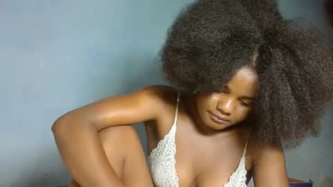 Snapshot of allizida01 chatting on November 2025 06:10:01 PM allizida01 online show from November 2025 06:10:01 PM