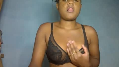 Snapshot of allizida01 chatting on December 2025 12:03:02 PM allizida01 online show from December 2025 12:03:02 PM