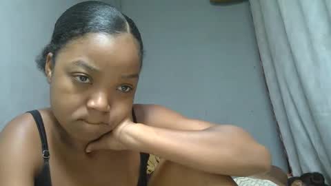 Snapshot of allizida01 chatting on January 2026 04:32:01 PM allizida01 online show from January 2026 04:32:01 PM