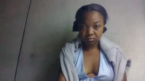 Snapshot of allizida01 chatting on May 2026 01:56:01 AM allizida01 online show from May 2026 01:56:01 AM