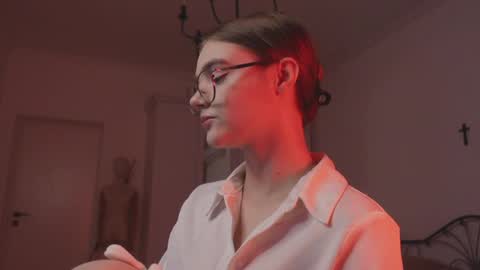 ALOTROPP NOT BABY online show from May 2026 07:19:02 PM
